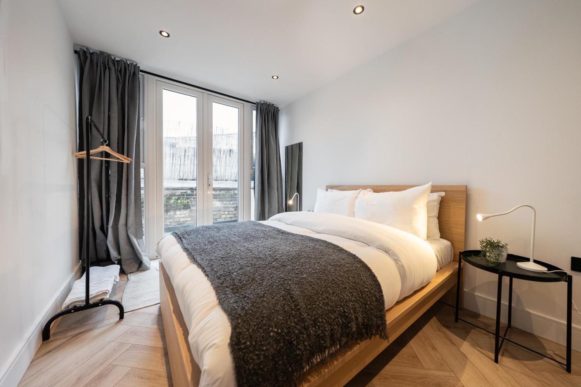 The Battersea Place - Charming 4Bdr Flat London Bagian luar foto